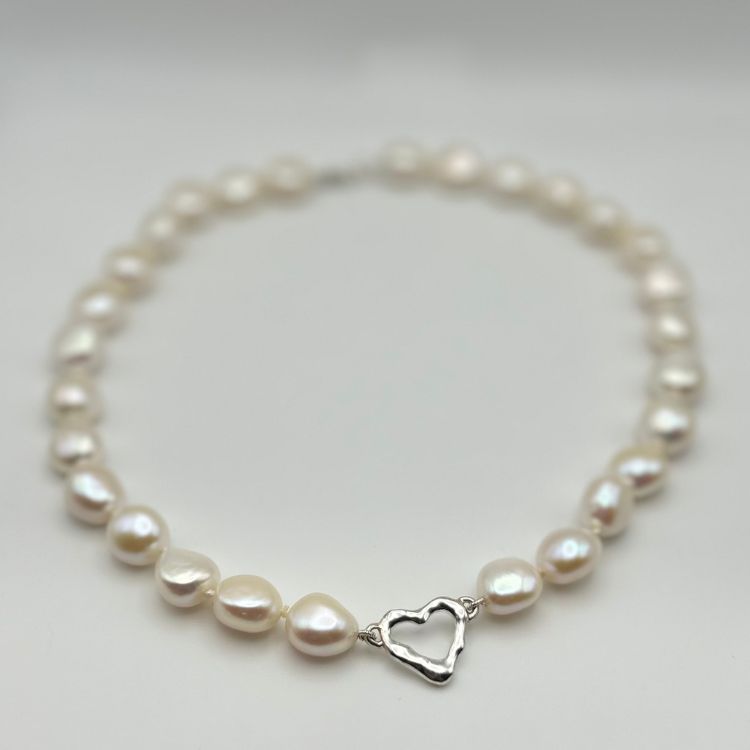 Whoelsale - Cultured Pearl Choker with Silver Molten Heart