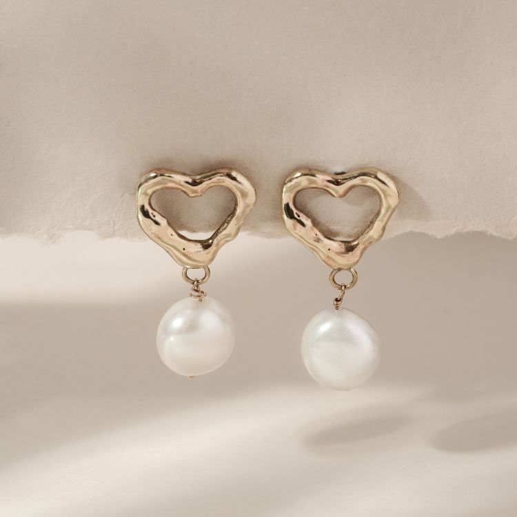 9ct Gold Molten Heart Pearl Drop Earrings