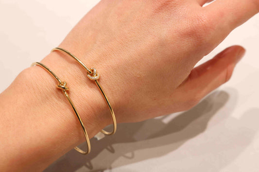 18ct diamond set knot bangle