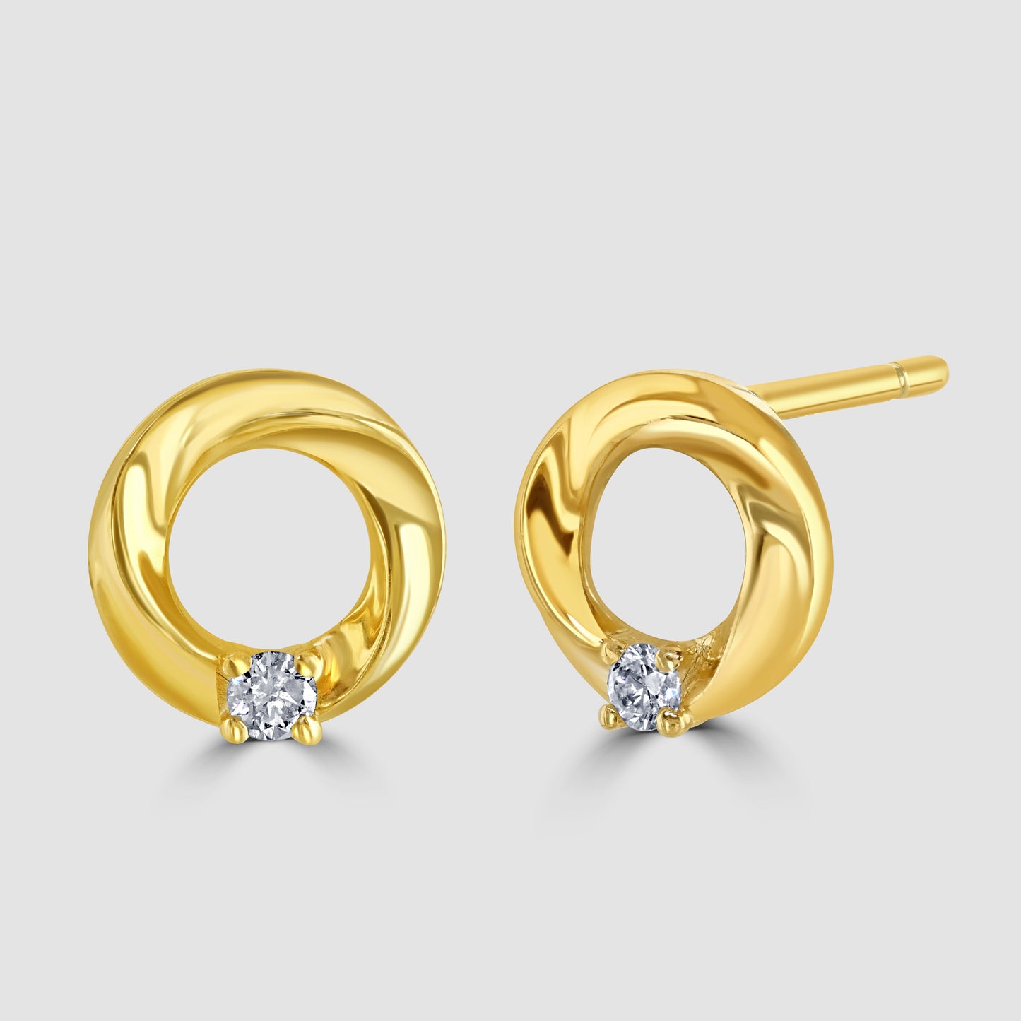 Circular diamond set stud earrings