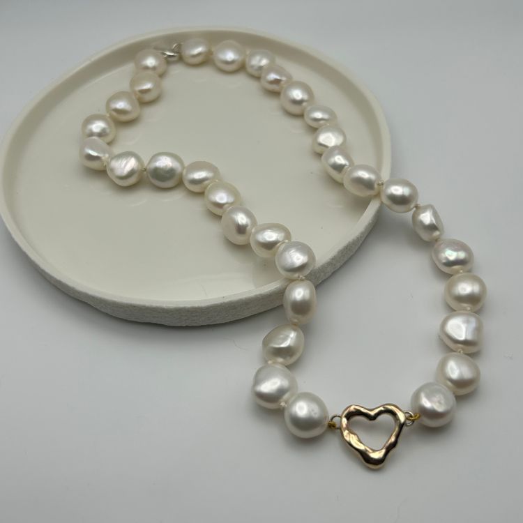 Cultured Pearl Choker with 9ct Gold Molten Heart