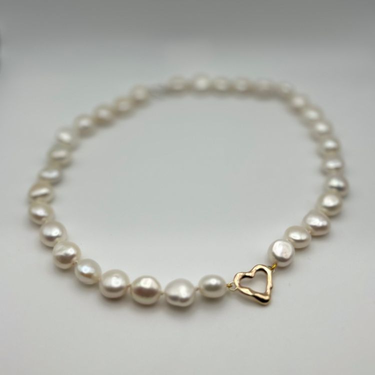 Cultured Pearl Choker with 9ct Gold Molten Heart