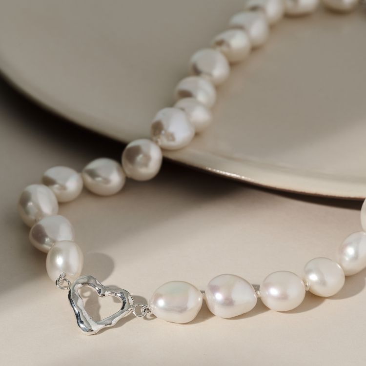 Whoelsale - Cultured Pearl Choker with Silver Molten Heart