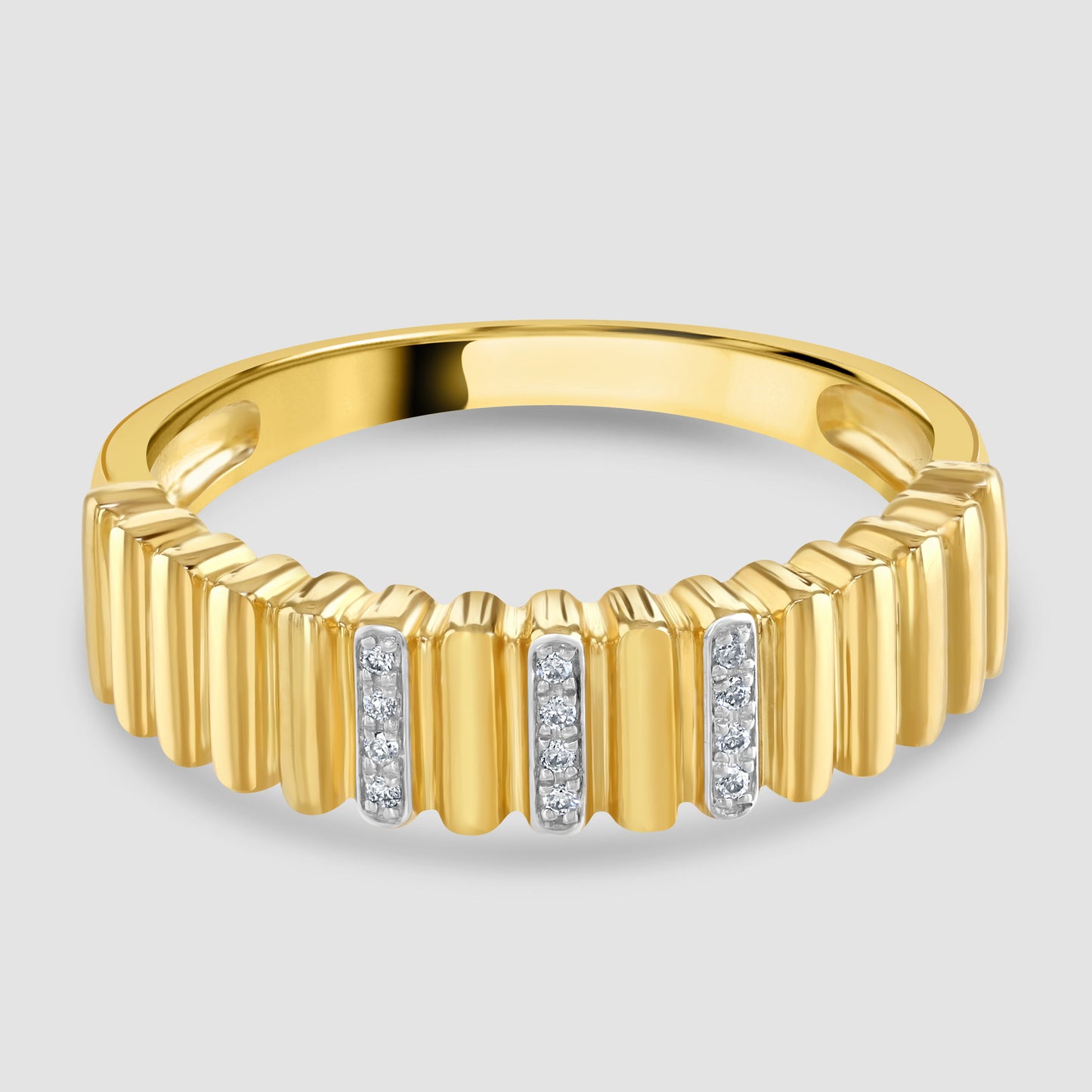 Ridged diamond set ring