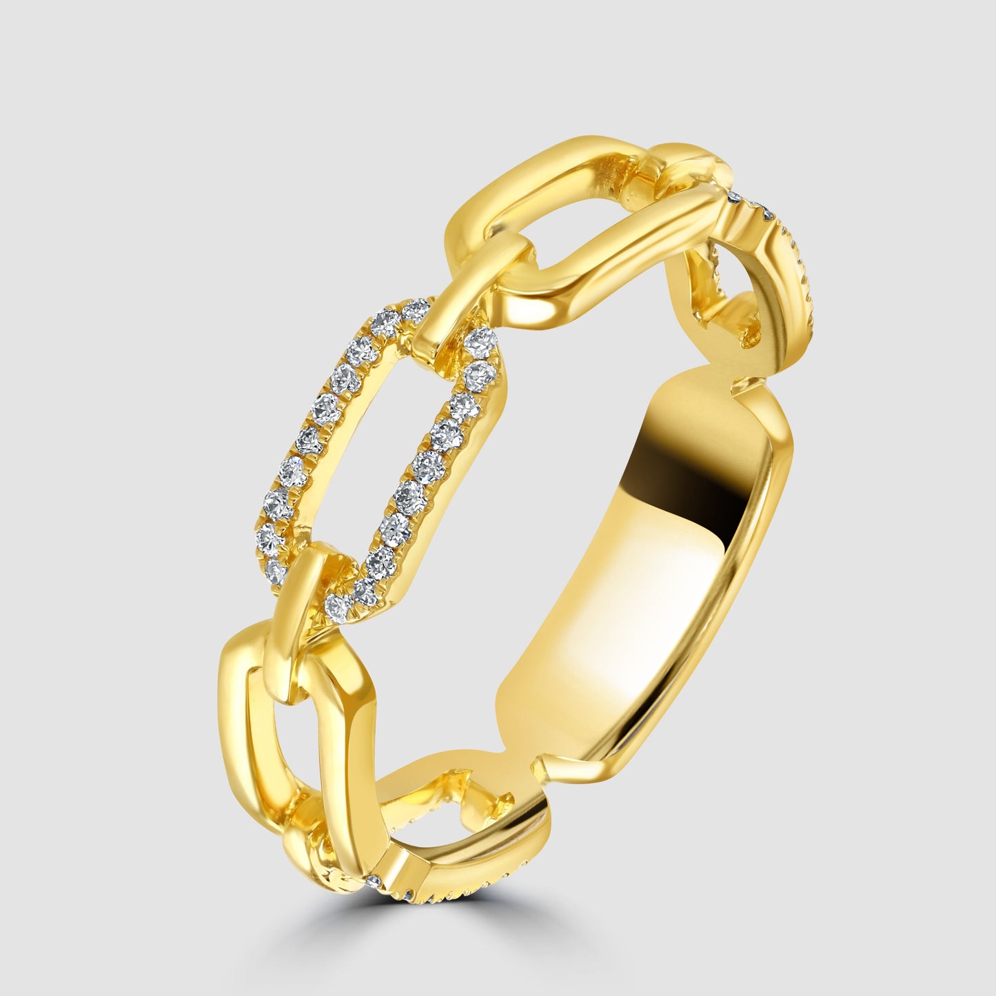 Diamond set chain link ring