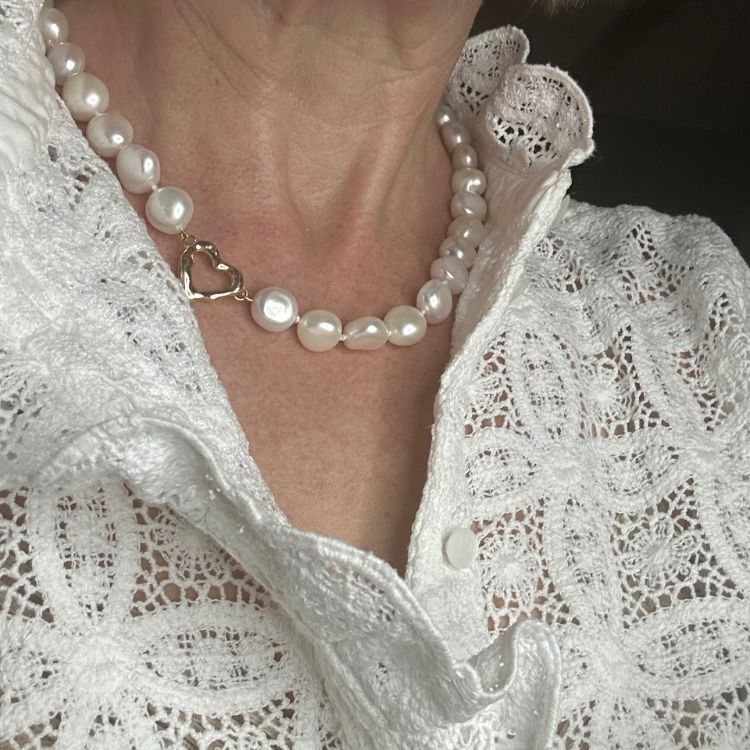Whoelsale - Cultured Pearl Choker with Silver Molten Heart