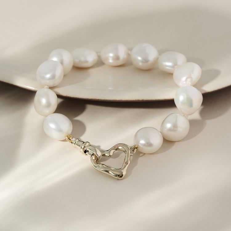 Molten Heart 9ct Gold and Pearl Bracelet