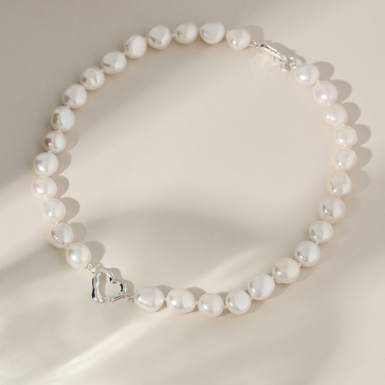Whoelsale - Cultured Pearl Choker with Silver Molten Heart