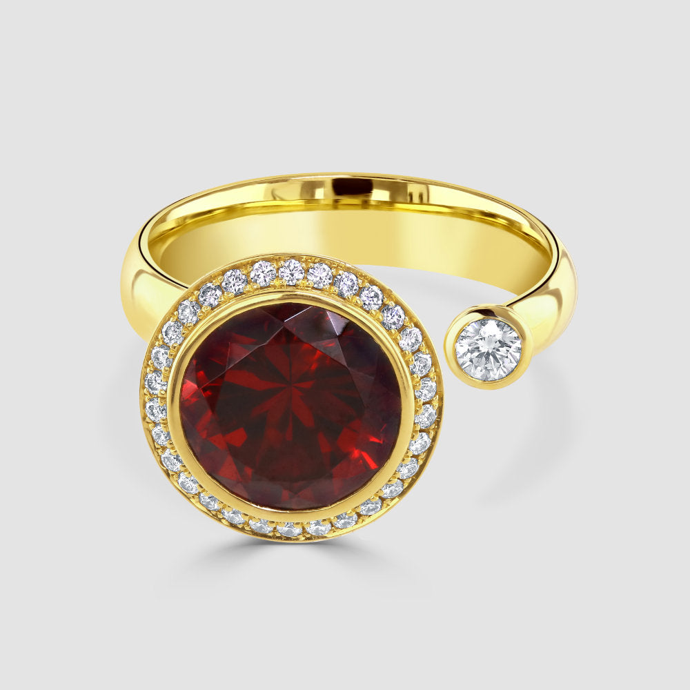 Andrew Geoghegan 18ct yellow gold garnet Satellite ring
