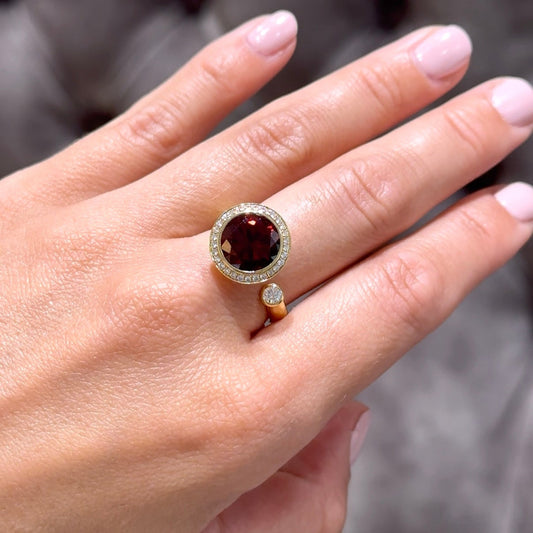 Andrew Geoghegan 18ct yellow gold garnet Satellite ring