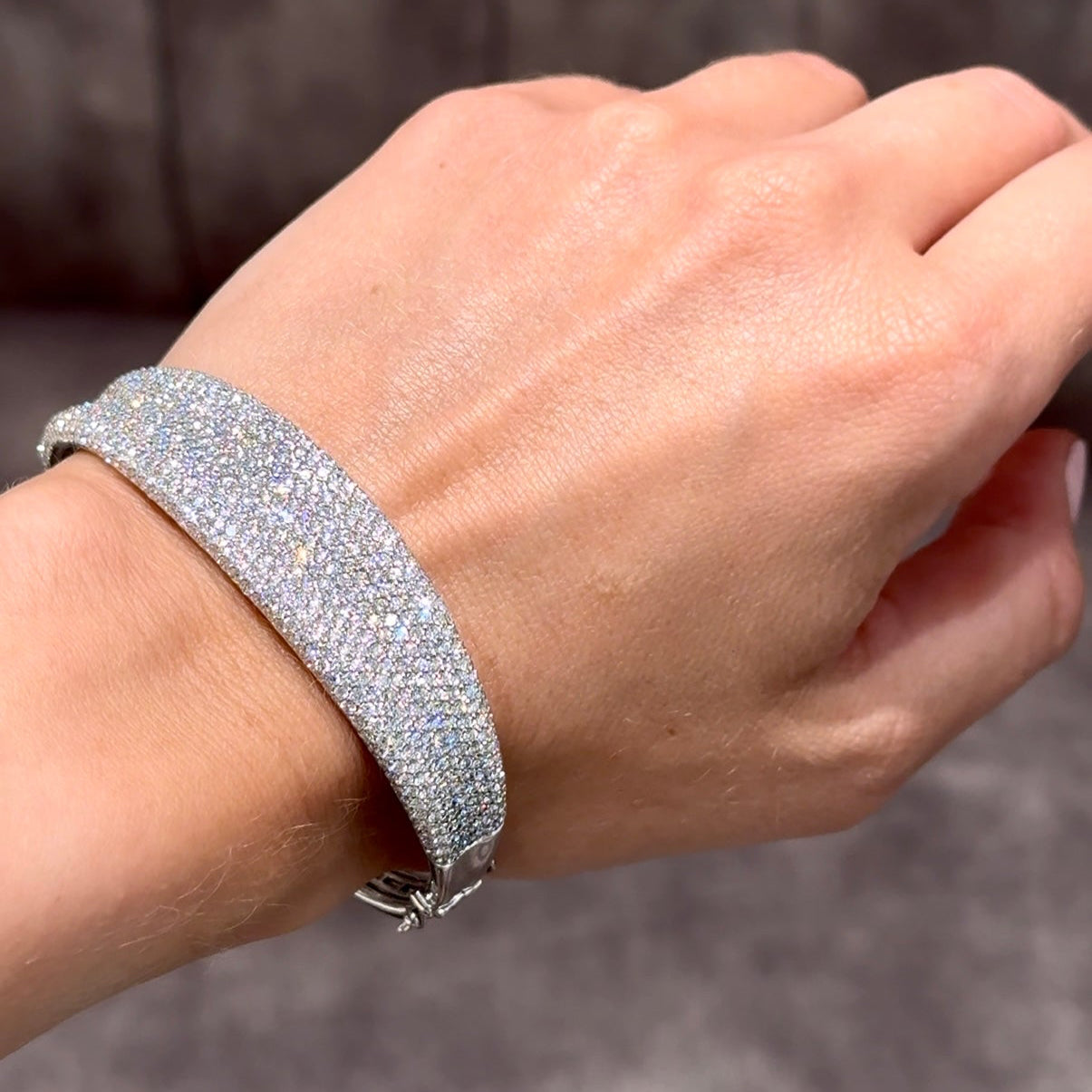 Diamond pave set hinged bangle