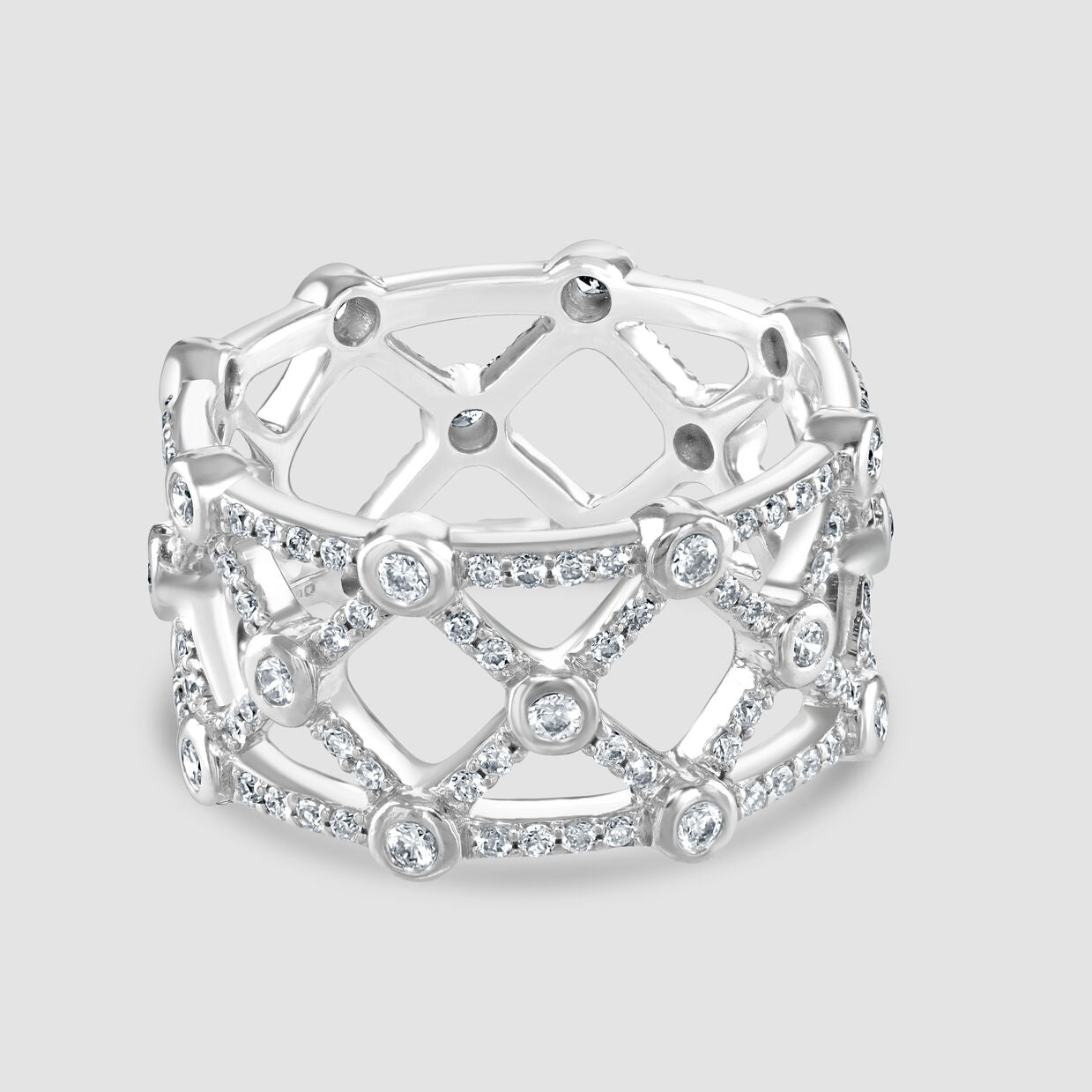 Diamond set criss cross ring