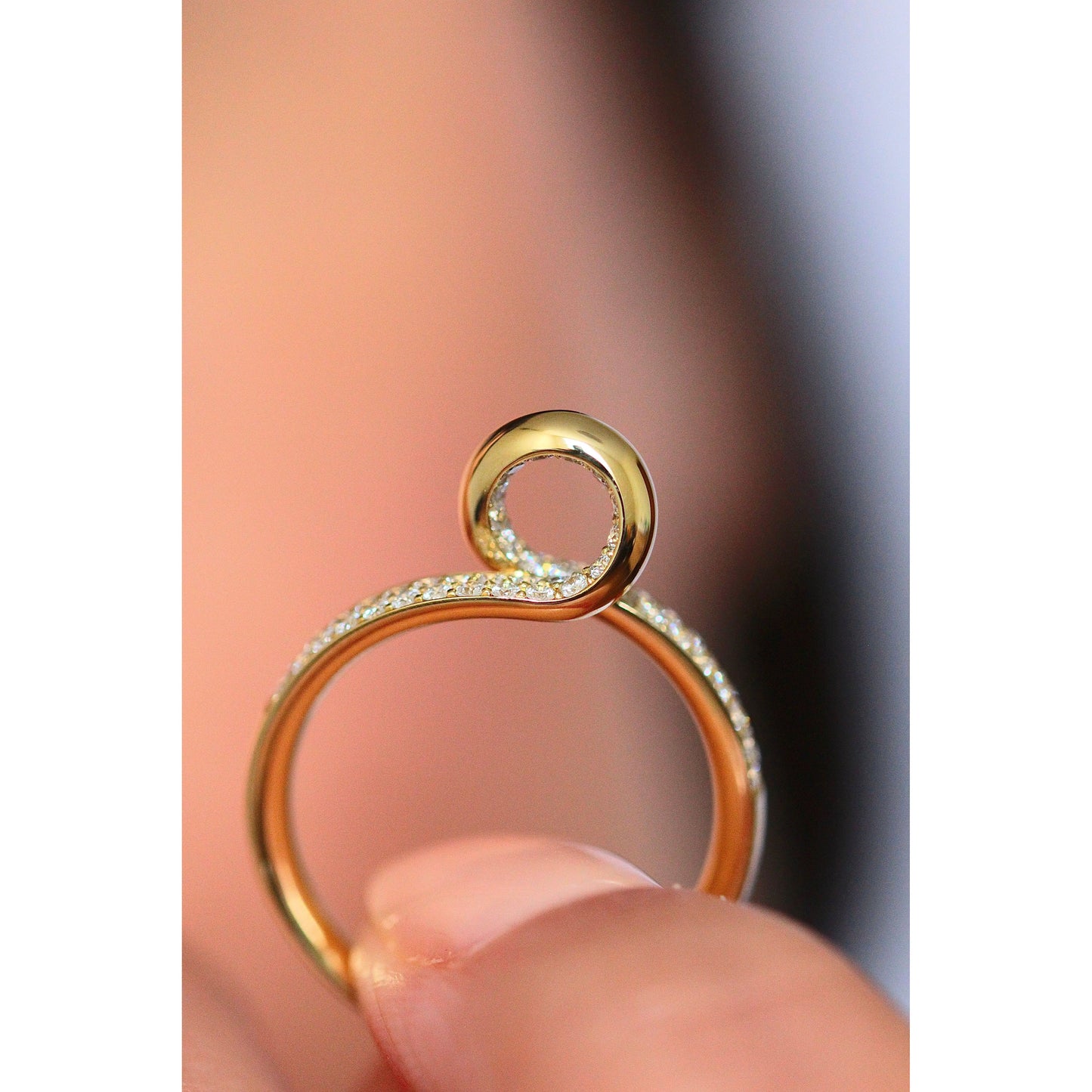 Andrew Geoghegan ‘Emergence’ diamond ring