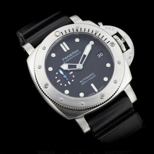 Panerai Luminor Submersible