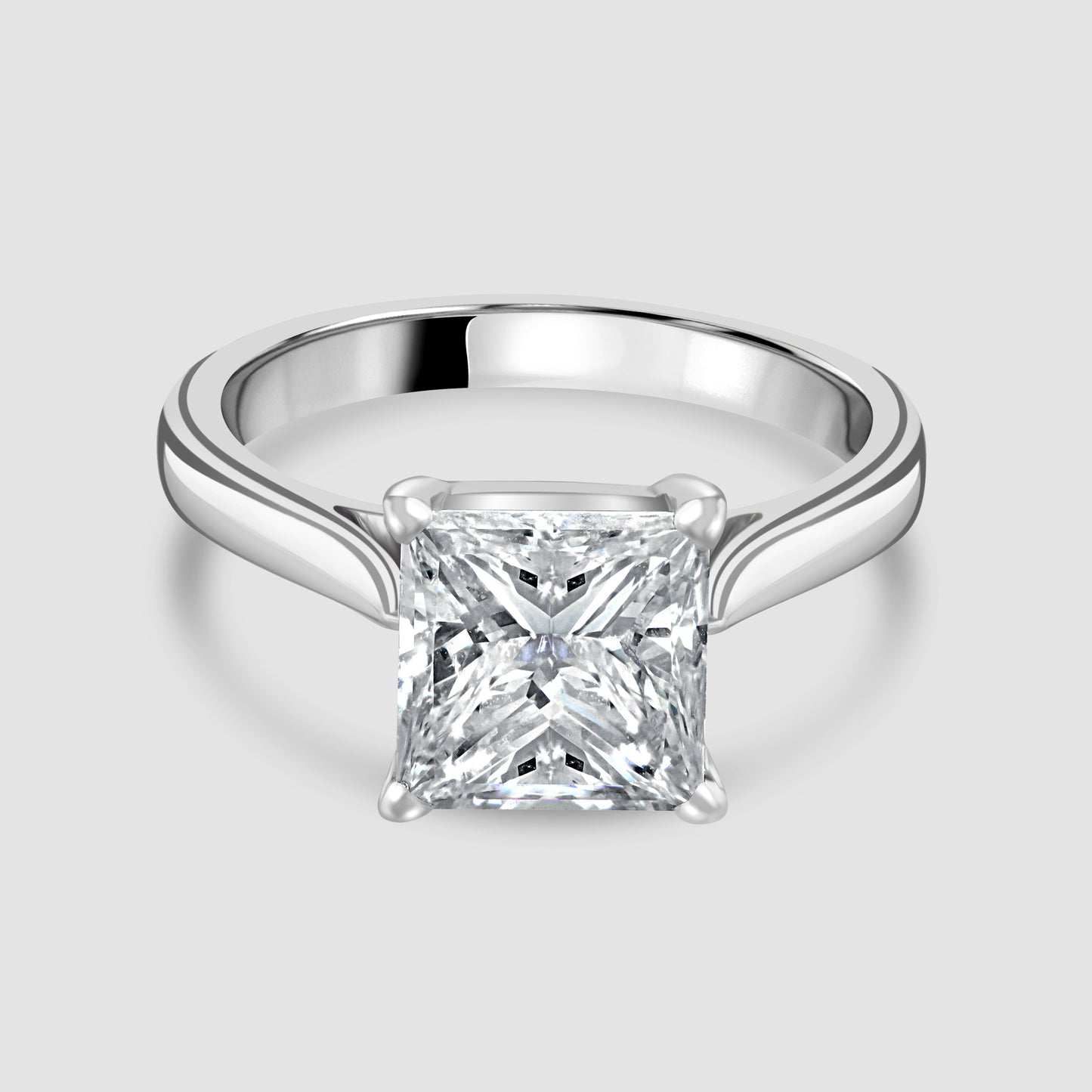 Princess cut diamond solitaire ring