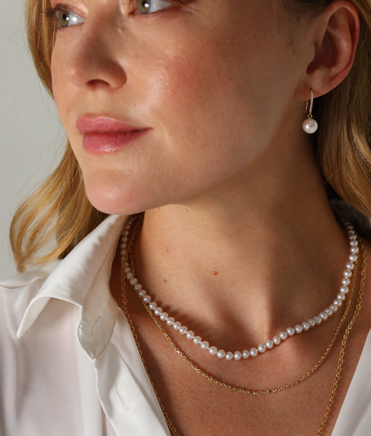 Freshwater pearl necklace