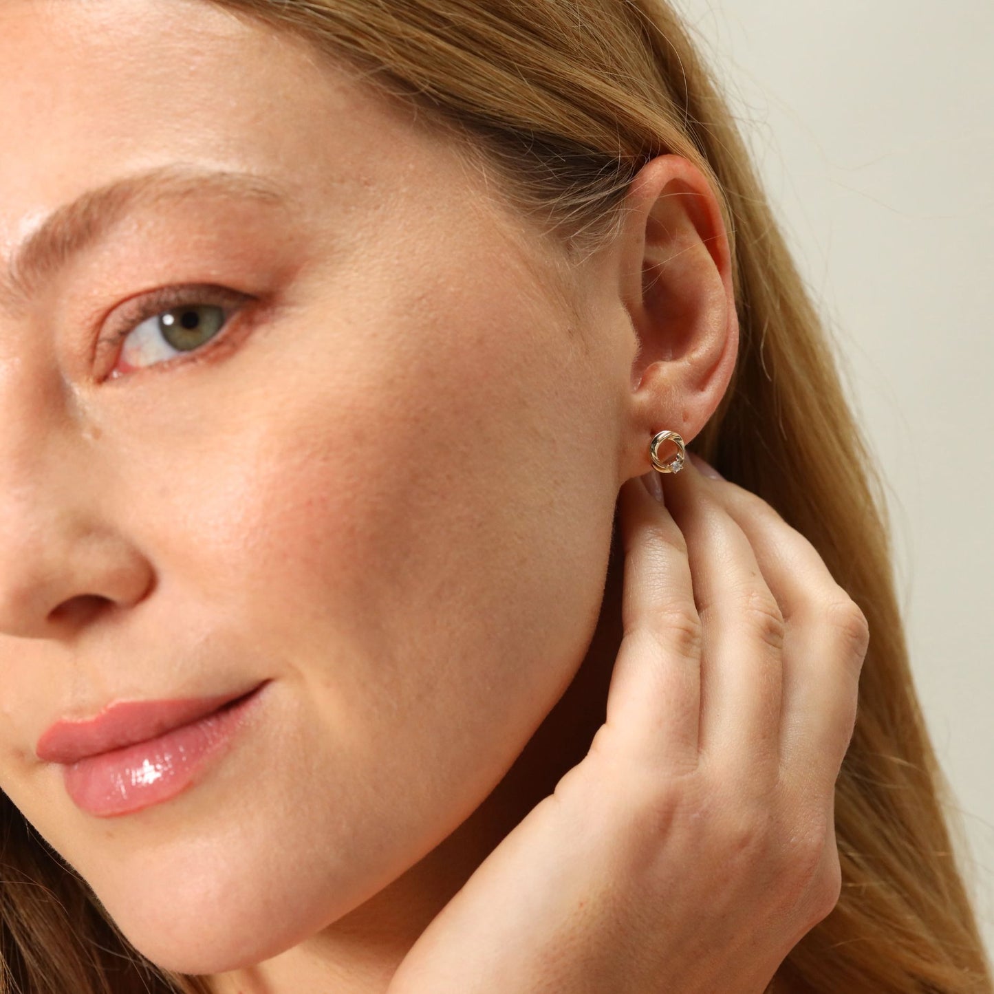 Circular diamond set stud earrings