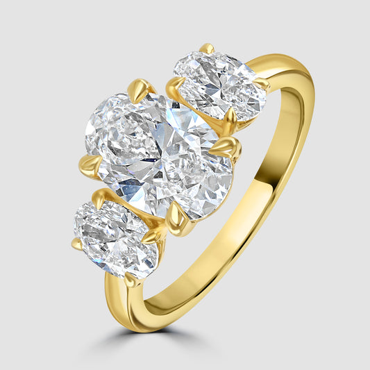 18ct yellow gold Oval Laboratory diamond ring