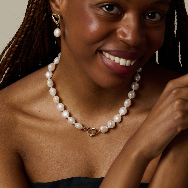 9ct Gold Molten Heart Pearl Drop Earrings