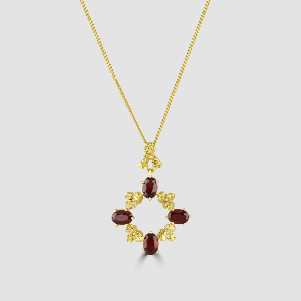 Circular garnet pendant with chain