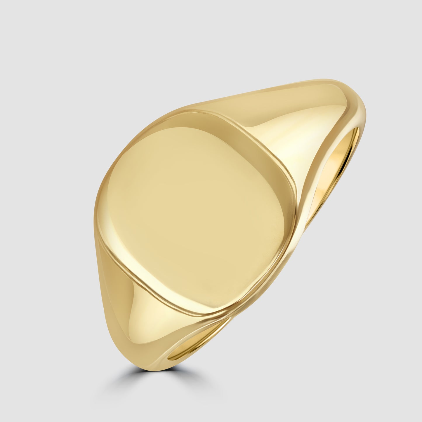9ct cushion shape signet ring