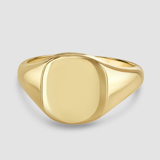 9ct cushion shape signet ring