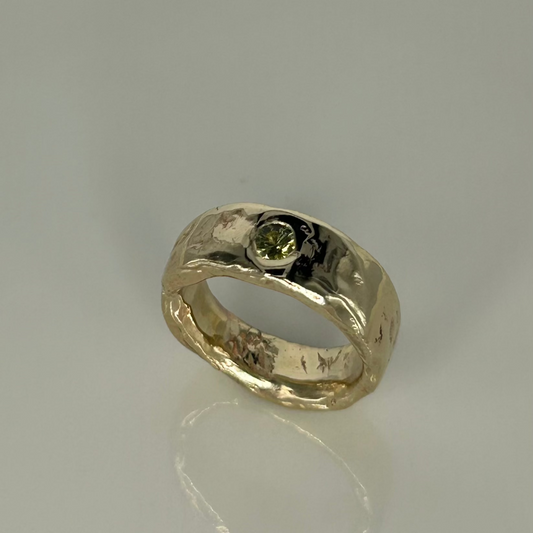 9ct Gold Luna Harlequin Solitaire Ring