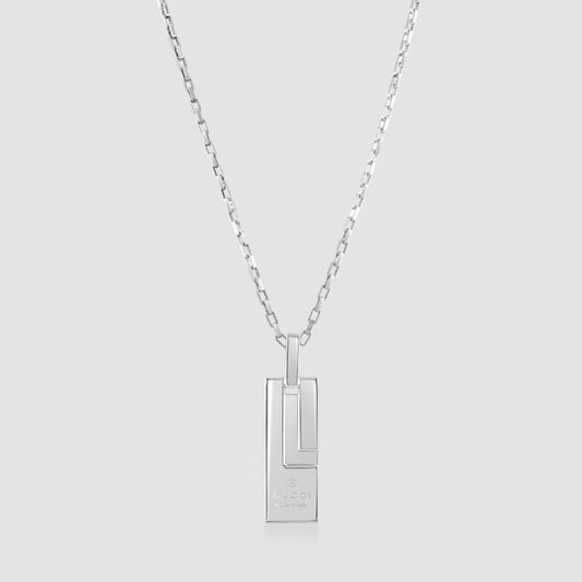 Silver Gucci Plate pendant and chain 