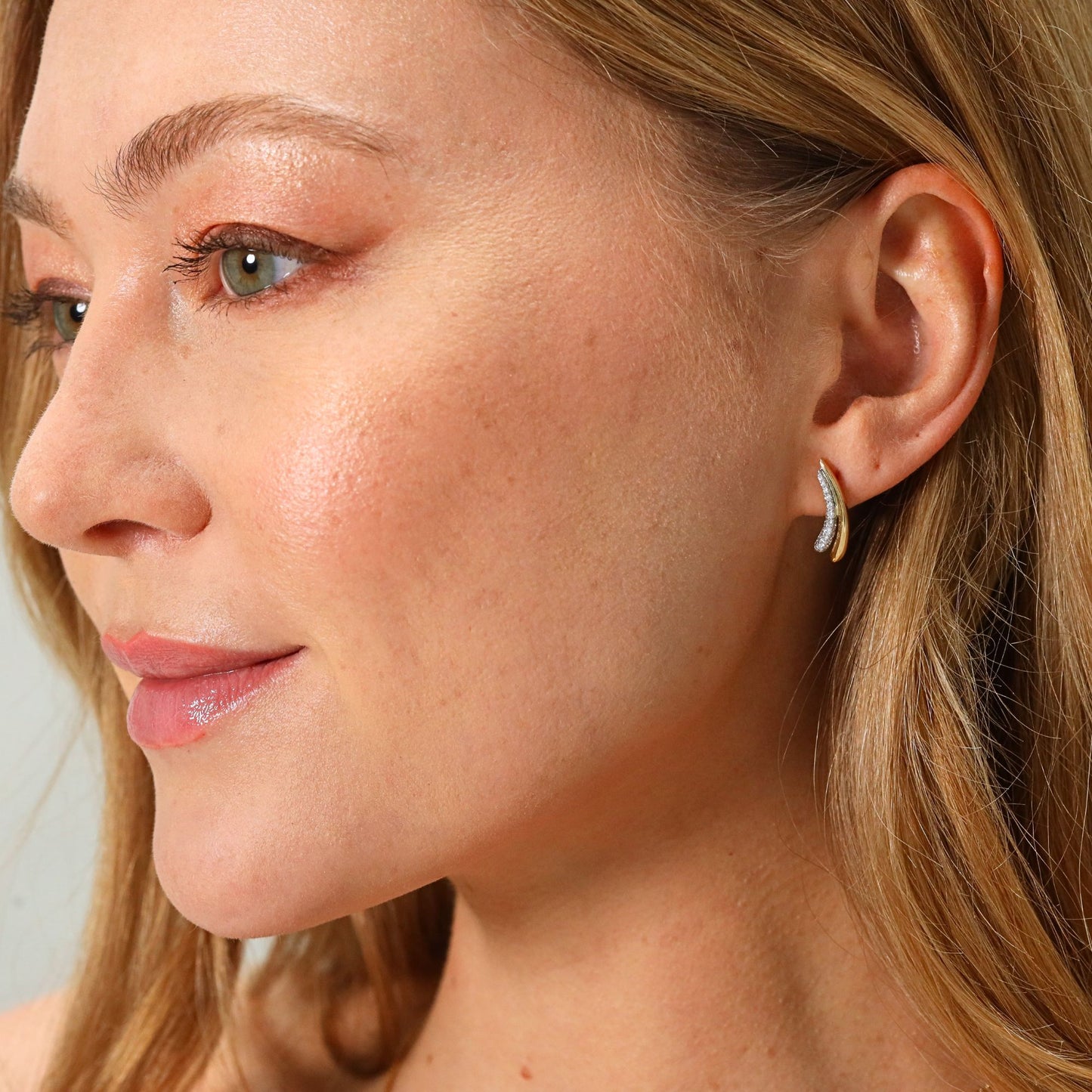 Yellow and white gold diamond set ‘Comet’ earrings 4