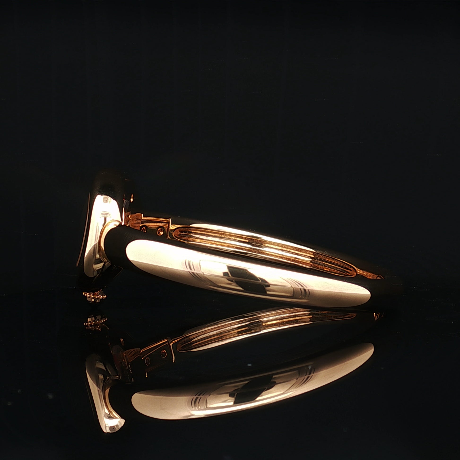Rose gold Cartier Baignoire bangle watch 3