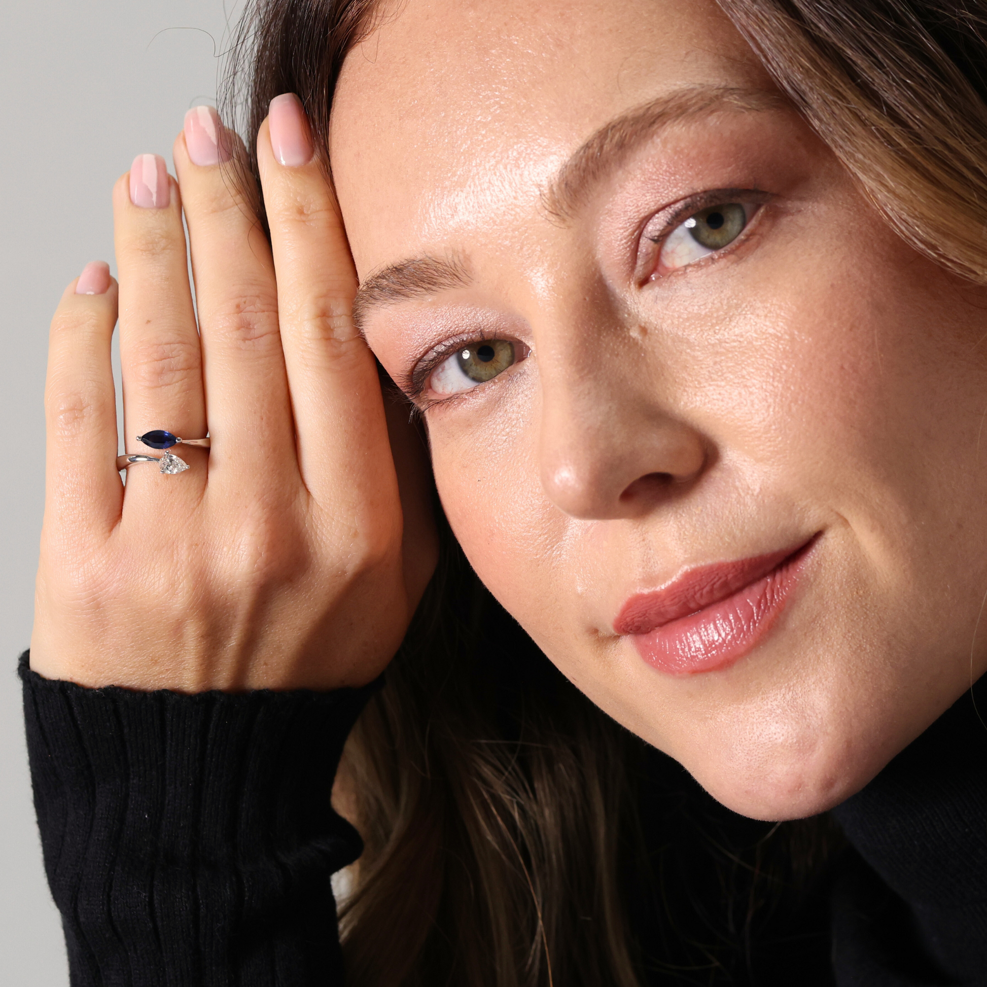 Moi et Toi sapphire and diamond crossover ring